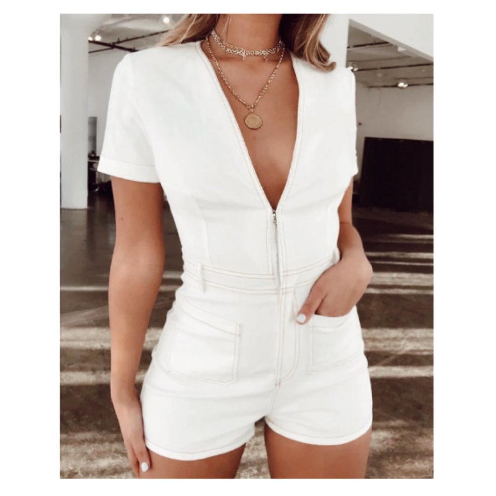 Tiger Mist 🐅 white jean jumpsuit size small